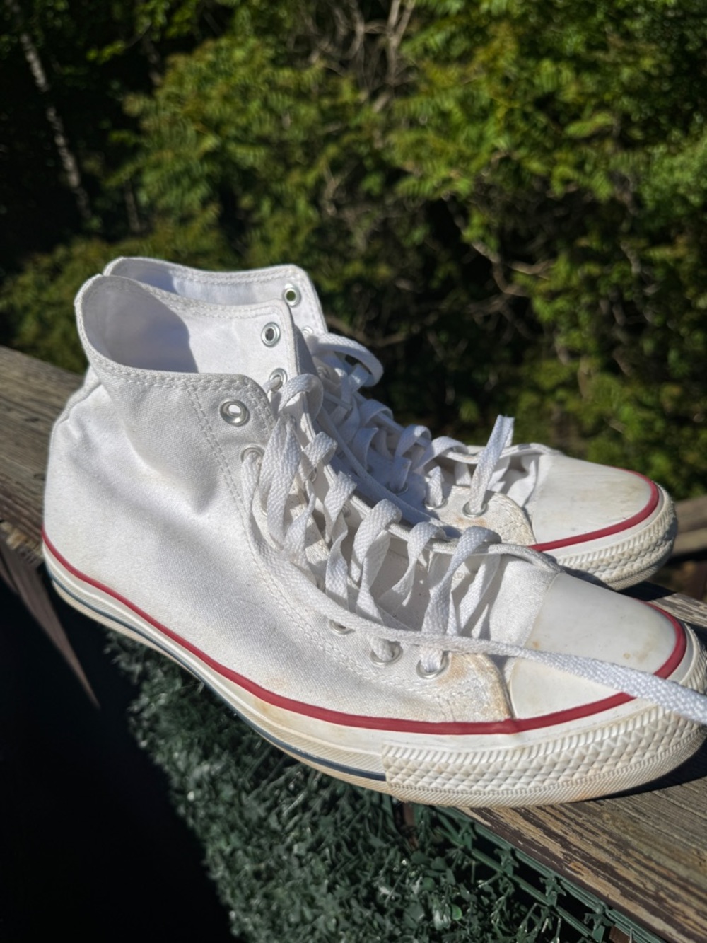 White High-Top Canvas Sneakers with Red Stripe